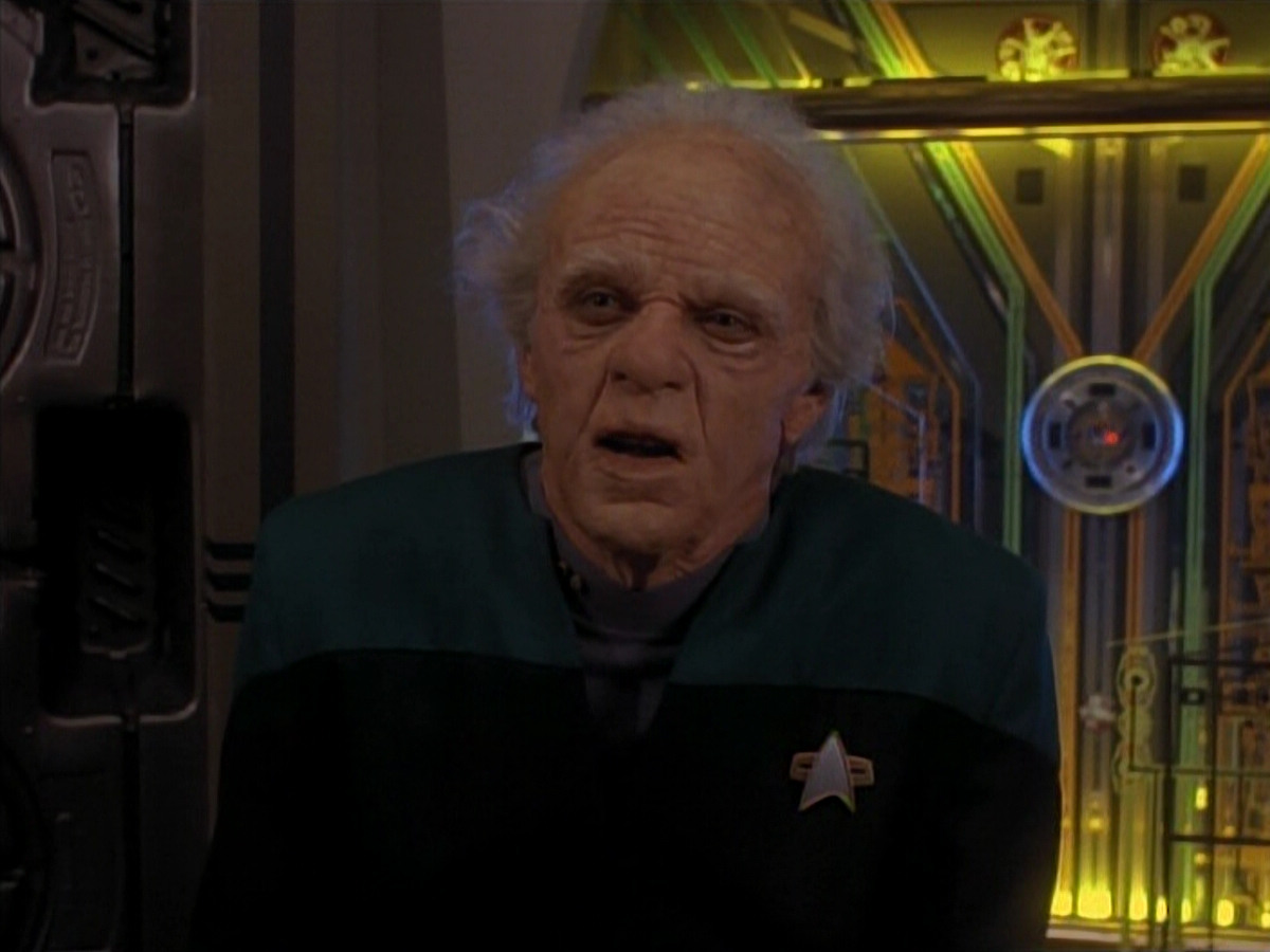 extant_StarTrek_DS9_3x18-DistantVoices_03563.jpg