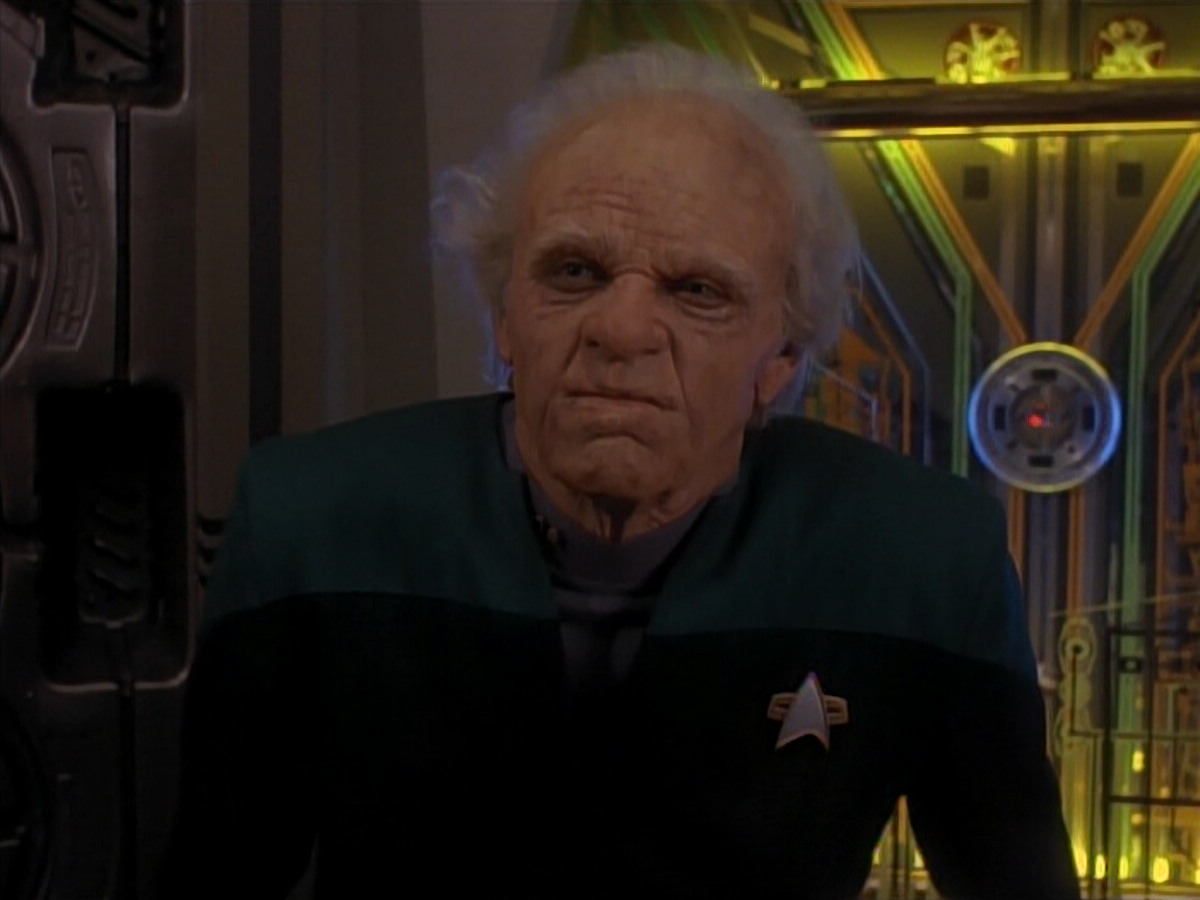 extant_StarTrek_DS9_3x18-DistantVoices_03567.jpg