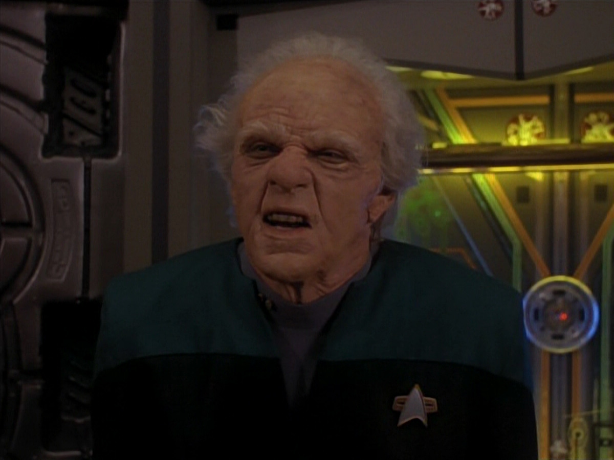 extant_StarTrek_DS9_3x18-DistantVoices_03588.jpg