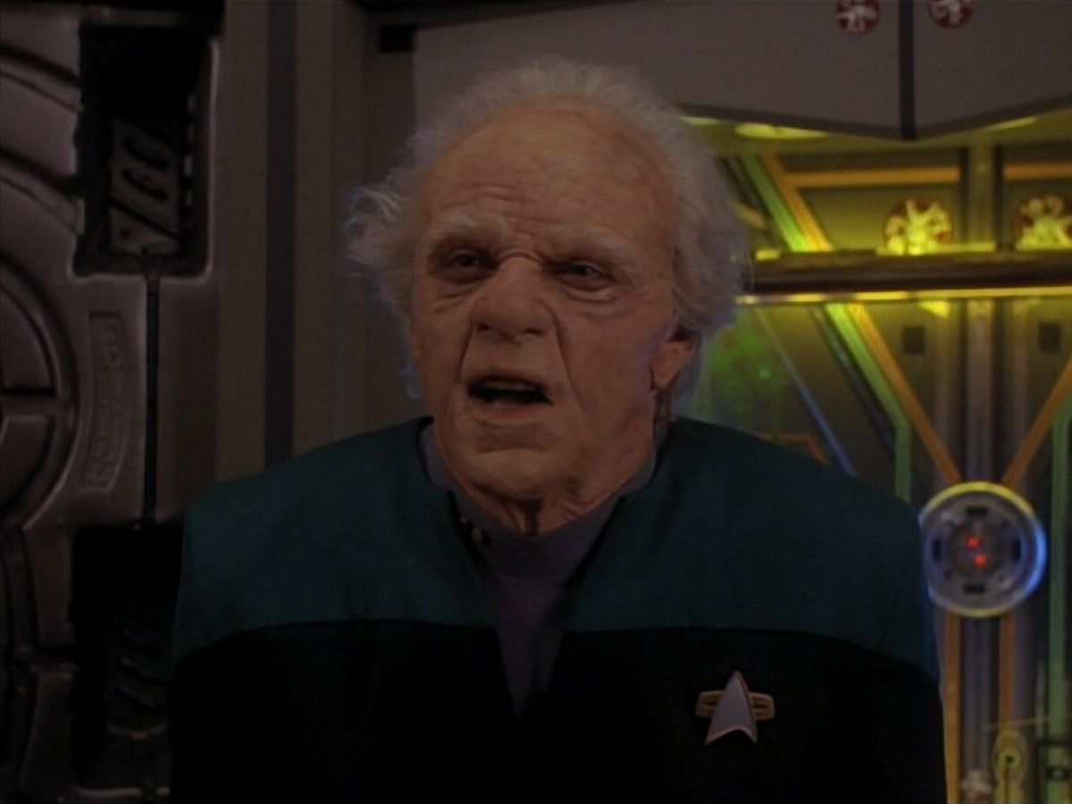 extant_StarTrek_DS9_3x18-DistantVoices_03589.jpg