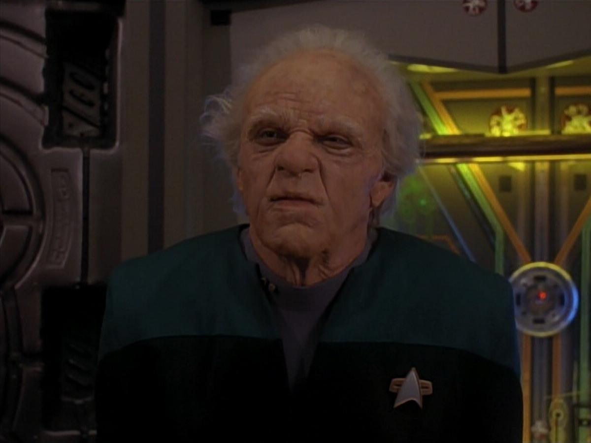 extant_StarTrek_DS9_3x18-DistantVoices_03592.jpg