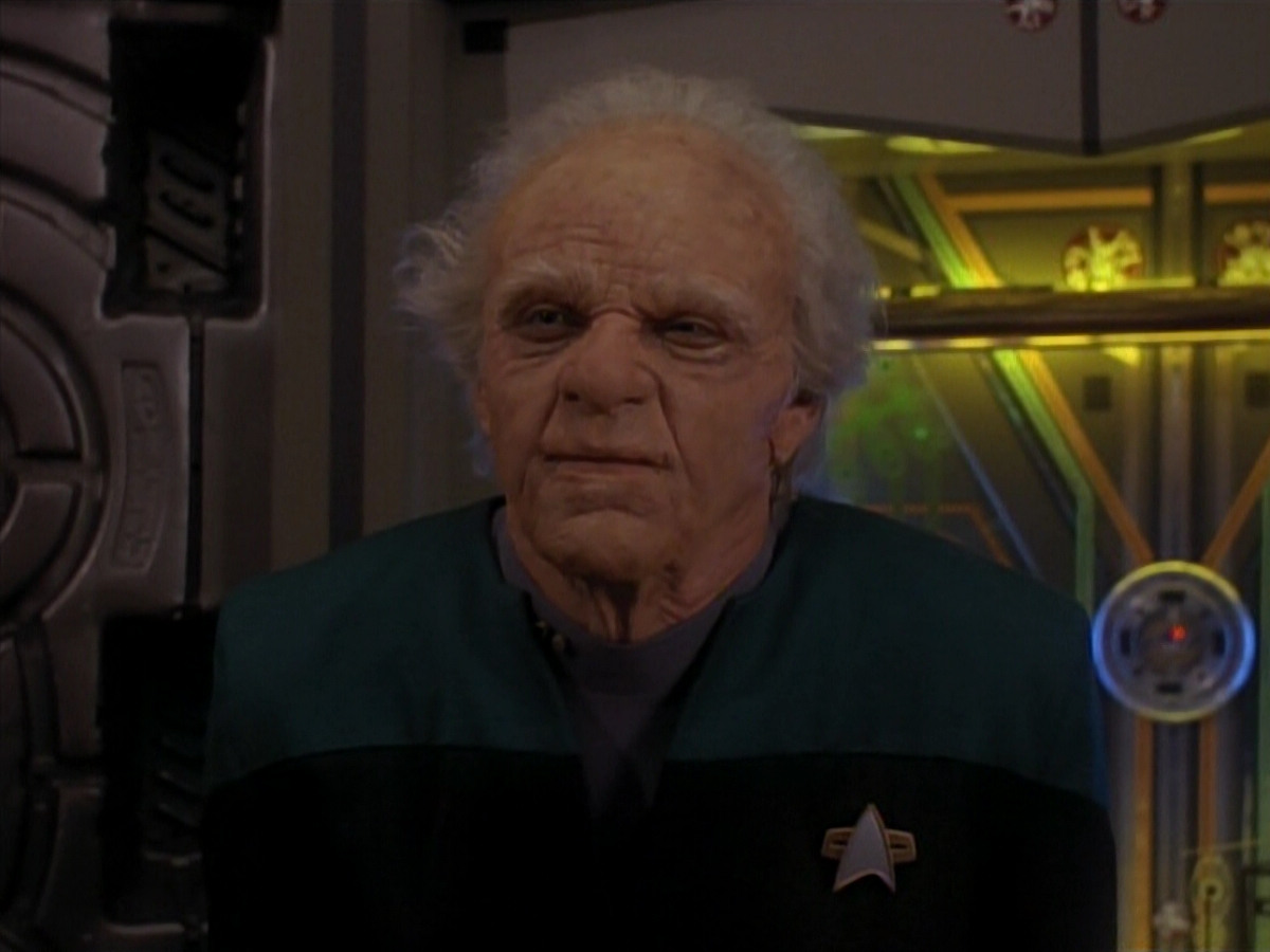extant_StarTrek_DS9_3x18-DistantVoices_03603.jpg
