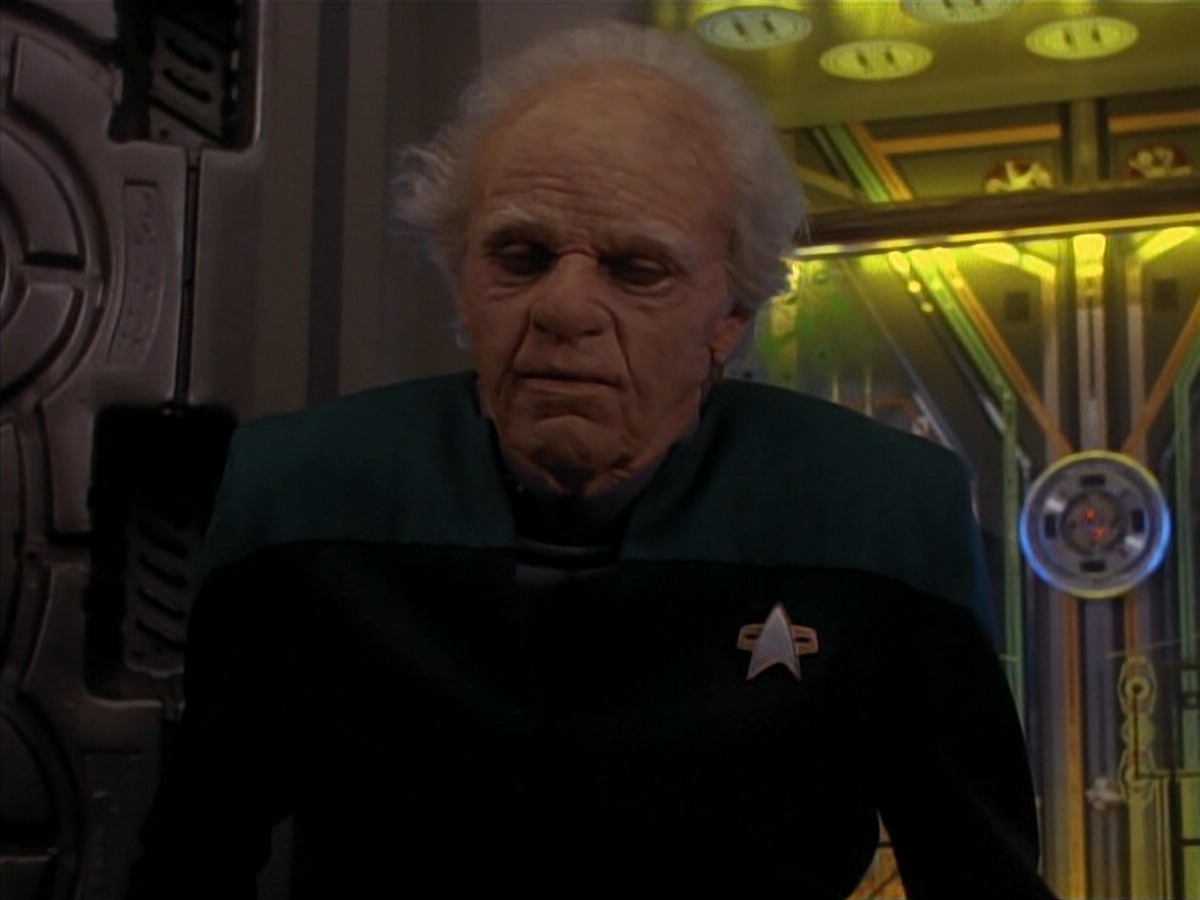 extant_StarTrek_DS9_3x18-DistantVoices_03619.jpg