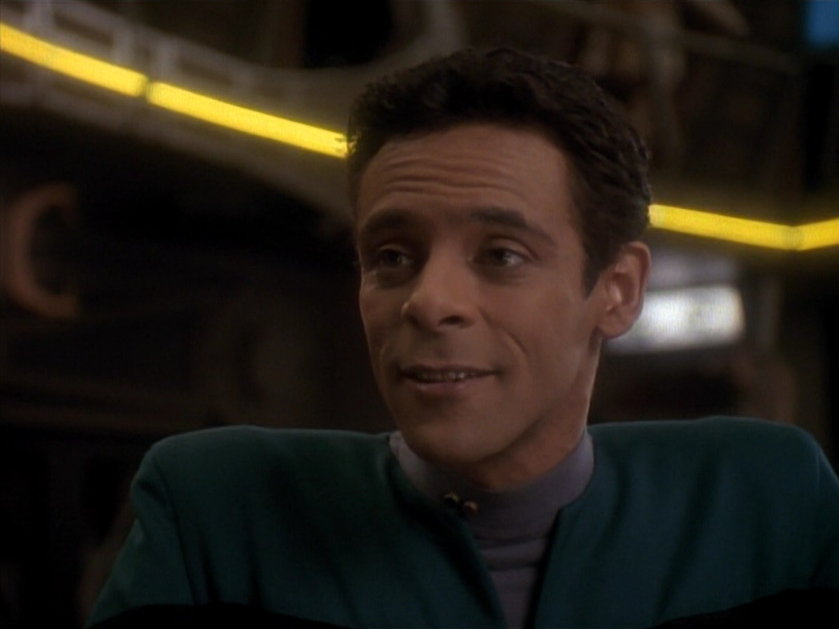 extant_StarTrek_DS9_3x18-DistantVoices_03691.jpg