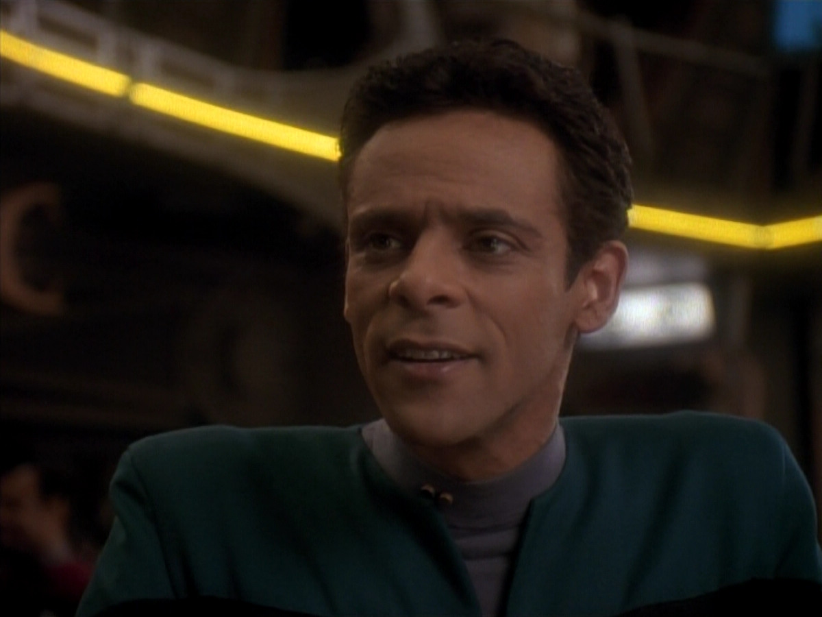 extant_StarTrek_DS9_3x18-DistantVoices_03739.jpg
