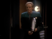 extant_StarTrek_DS9_3x18-DistantVoices_01995.jpg