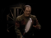 extant_StarTrek_DS9_3x18-DistantVoices_02002.jpg