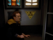 Filename=extant_StarTrek_DS9_3x18-DistantVoices_02425.jpg
Filesize=157KiB
Dimensions=1200x900
Date added=Sep 05, 2019 extant_StarTrek_DS9_3x18-DistantVoices_02425.jpg