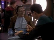 Filename=extant_StarTrek_DS9_3x18-DistantVoices_03665.jpg
Filesize=153KiB
Dimensions=1200x900
Date added=Sep 05, 2019 extant_StarTrek_DS9_3x18-DistantVoices_03665.jpg
