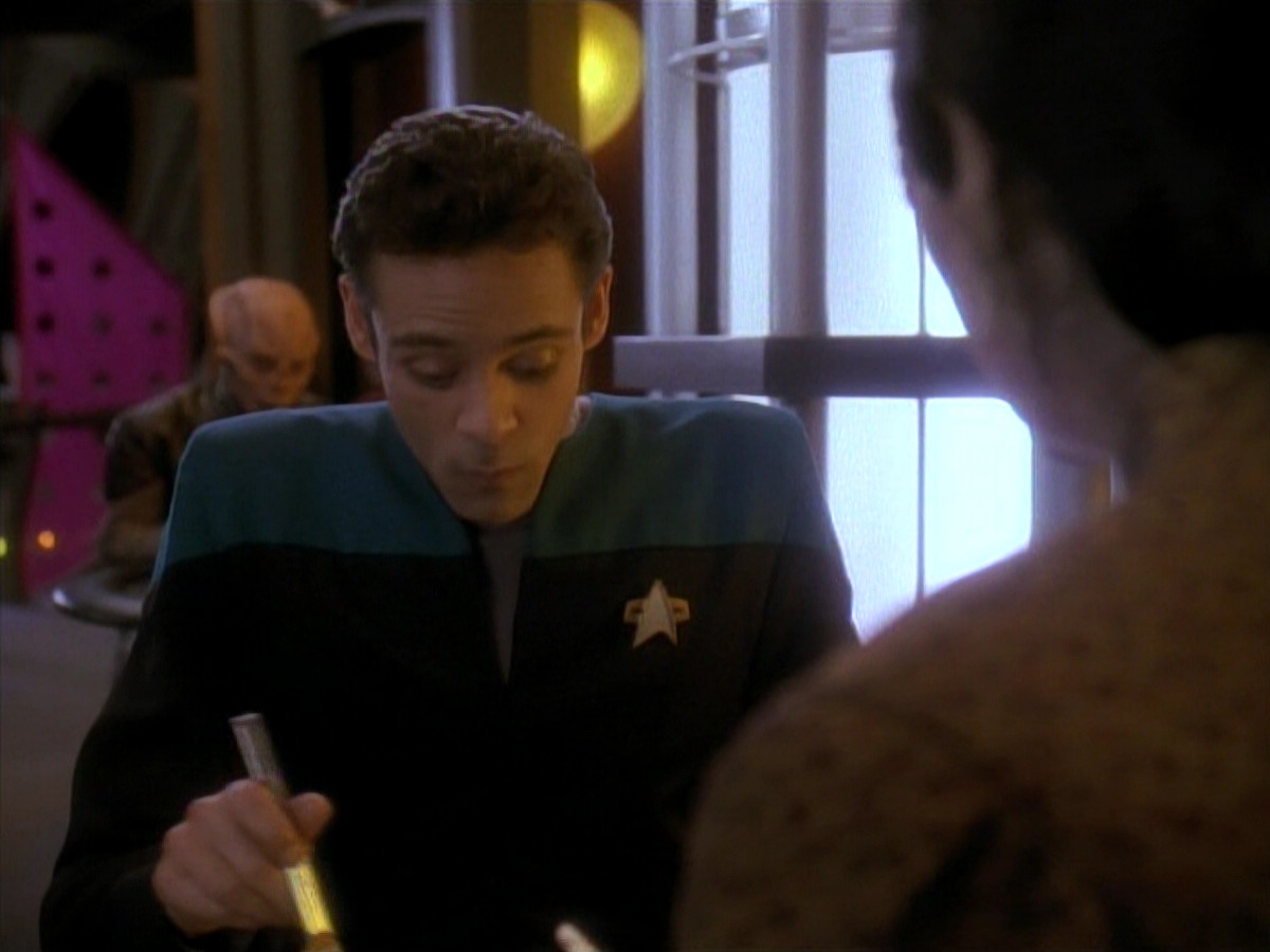extant_StarTrek_DS9_3x20-ImprobableCause_00044.jpg