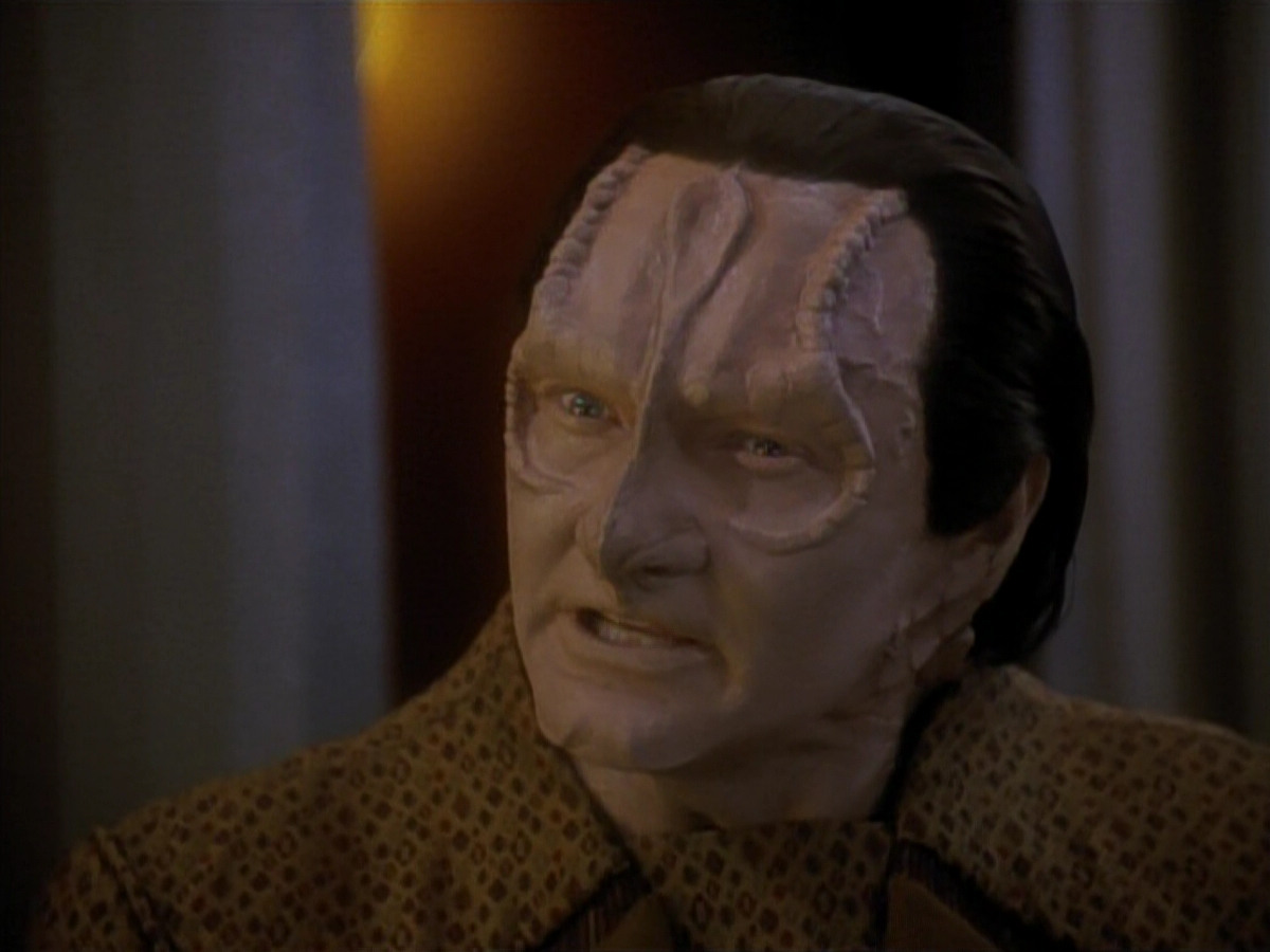 extant_StarTrek_DS9_3x20-ImprobableCause_00112.jpg