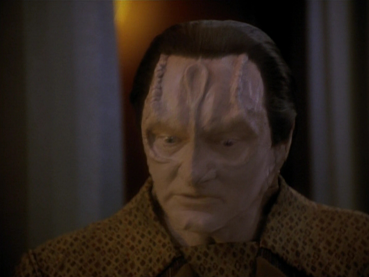 extant_StarTrek_DS9_3x20-ImprobableCause_00161.jpg