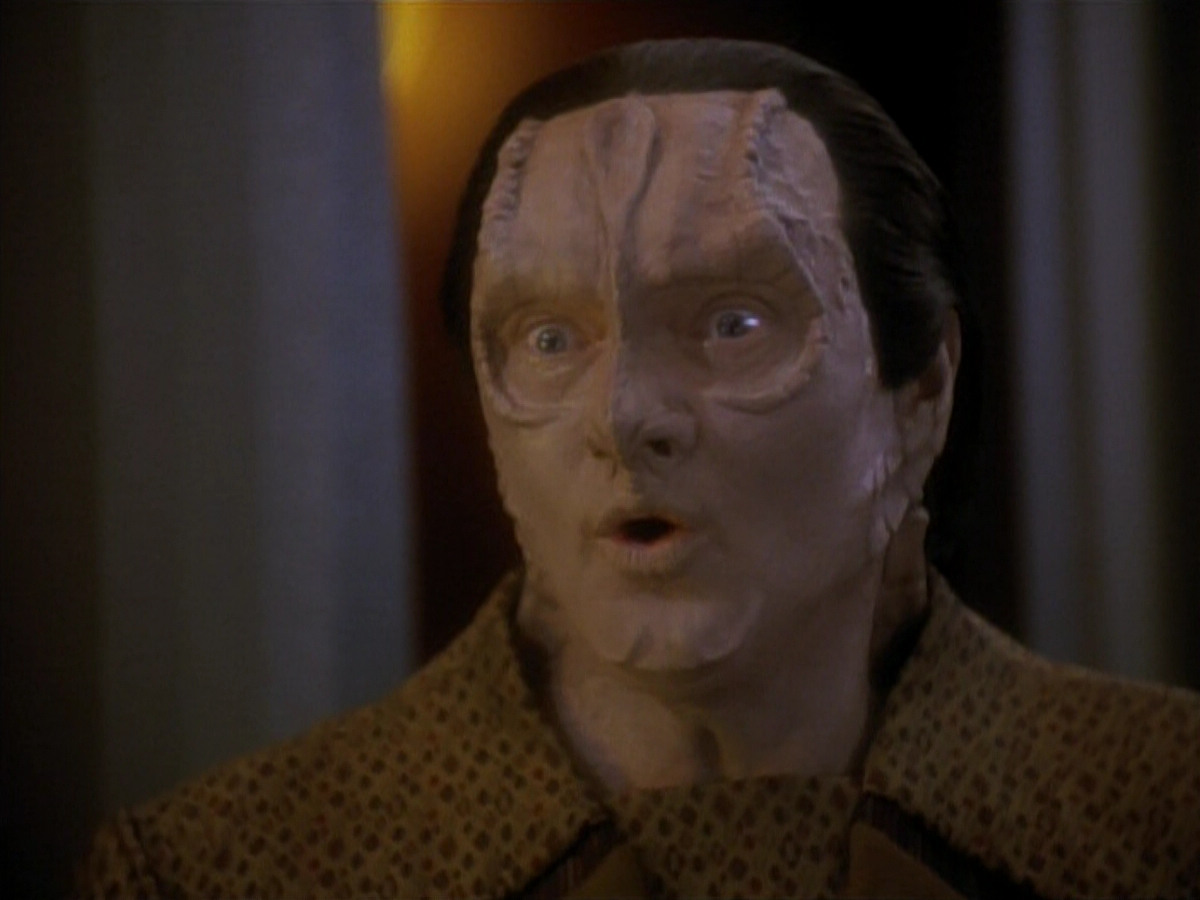 extant_StarTrek_DS9_3x20-ImprobableCause_00165.jpg