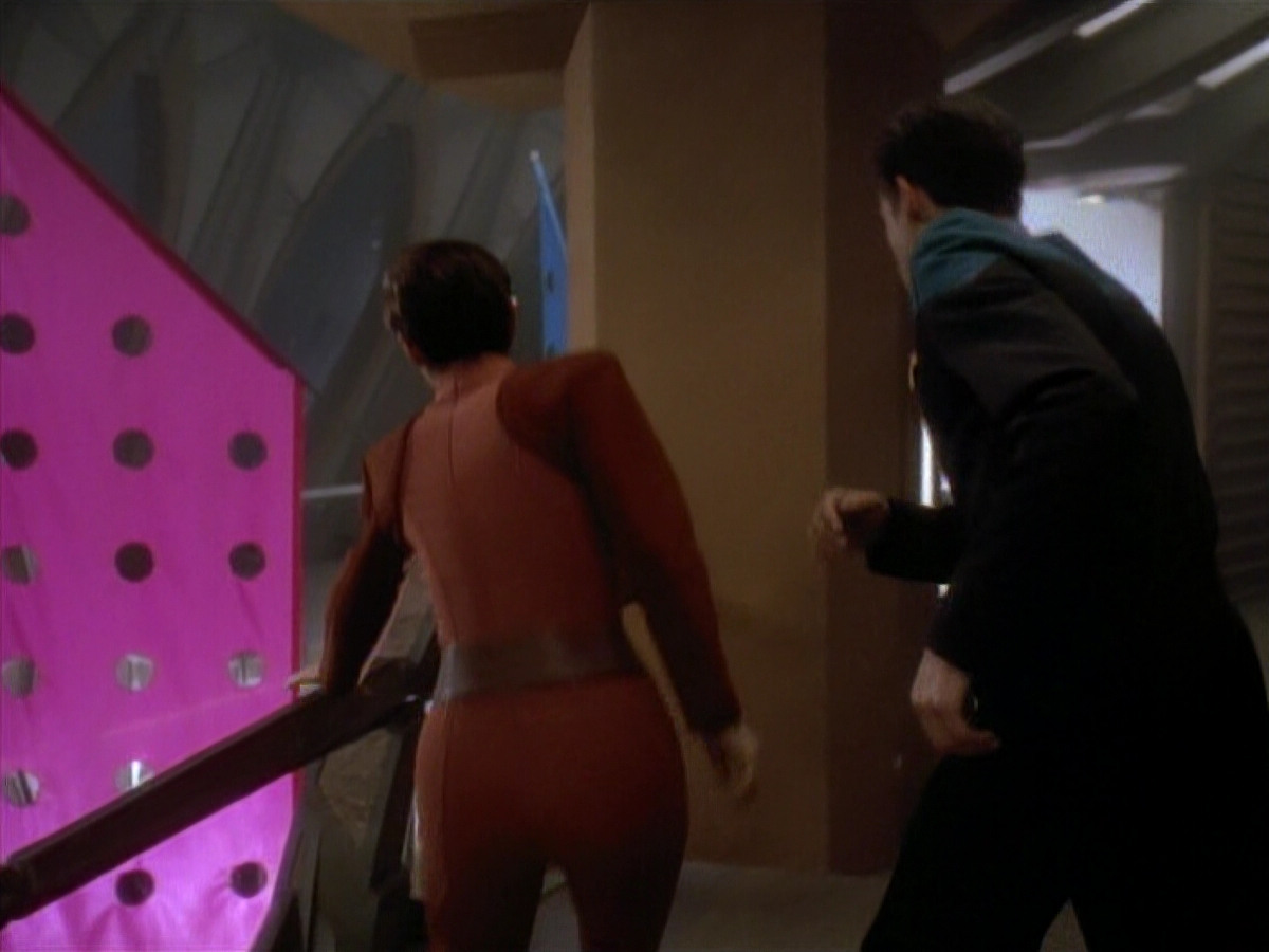 extant_StarTrek_DS9_3x20-ImprobableCause_00253.jpg
