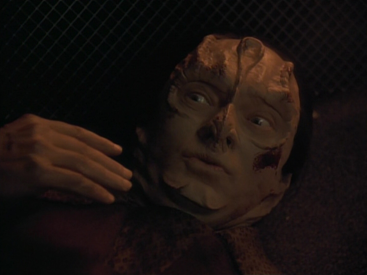 extant_StarTrek_DS9_3x20-ImprobableCause_00298.jpg