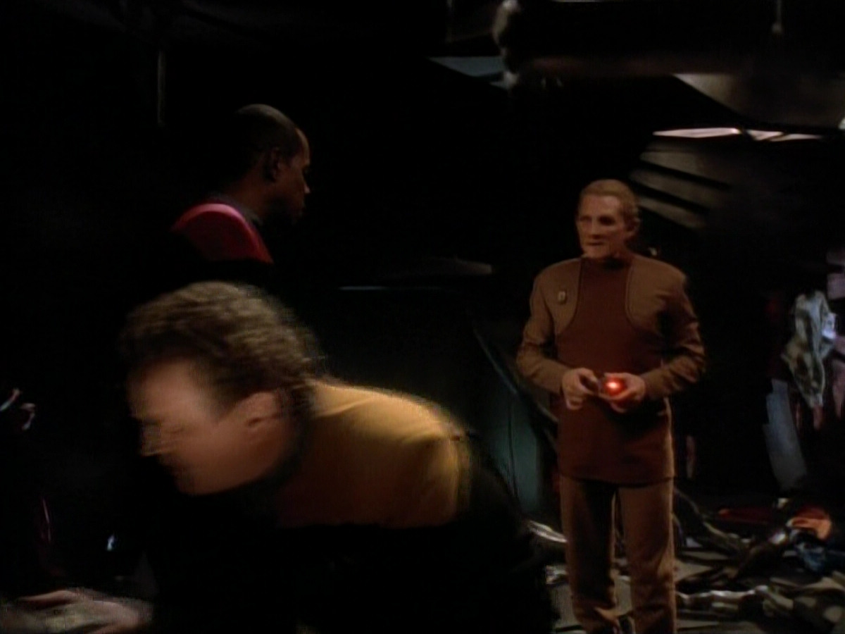 extant_StarTrek_DS9_3x20-ImprobableCause_00513.jpg