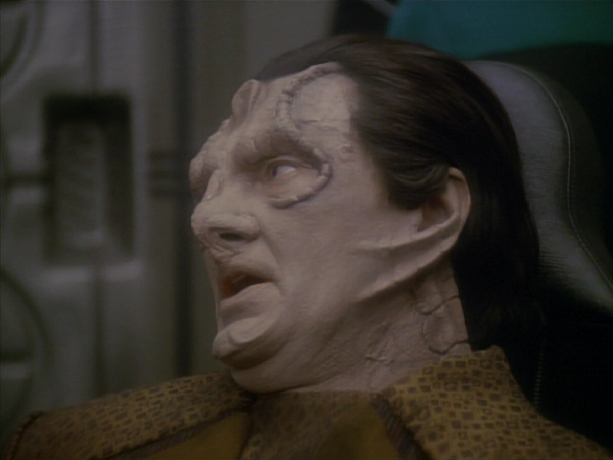 extant_StarTrek_DS9_3x20-ImprobableCause_00595.jpg