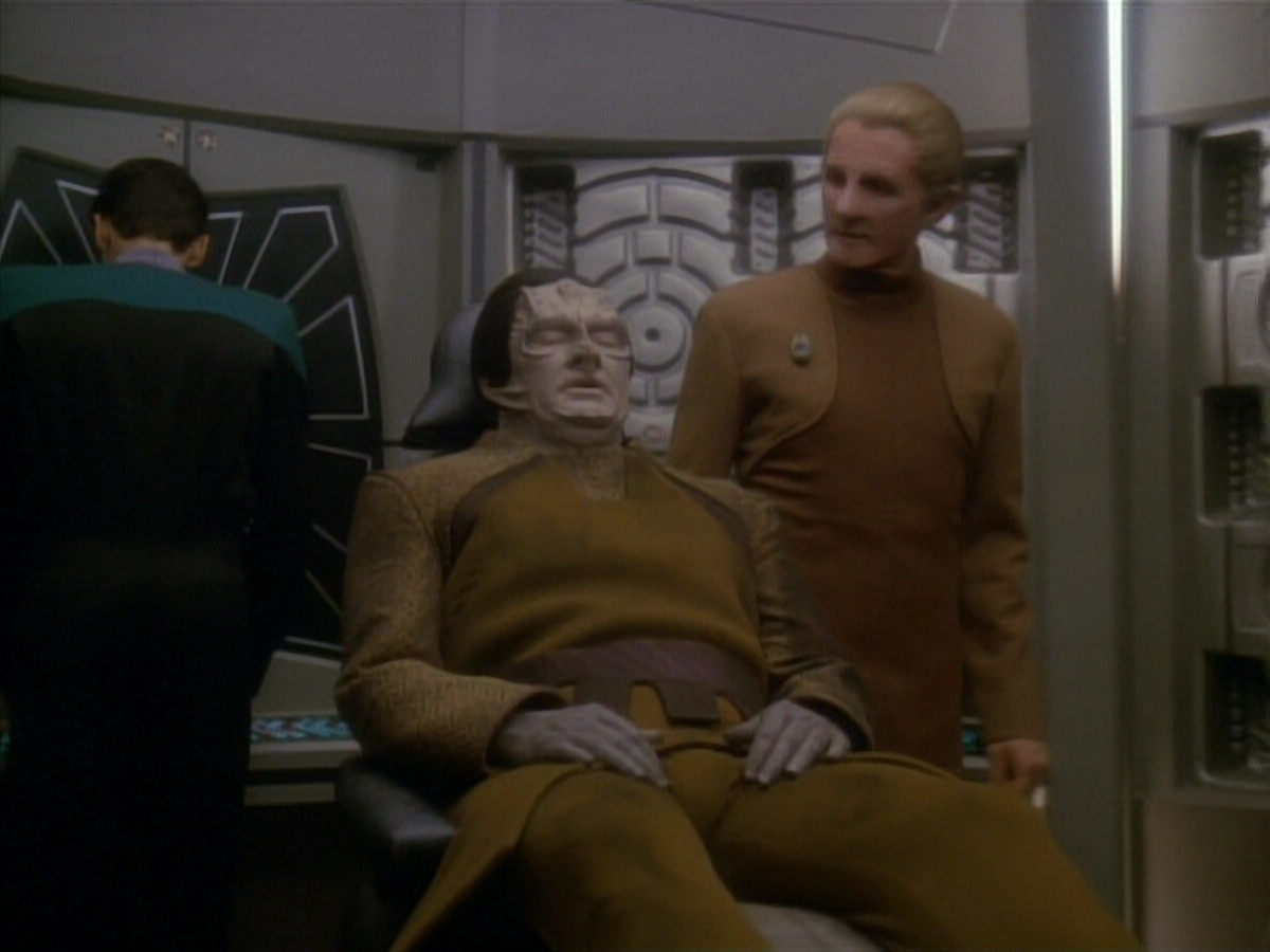 extant_StarTrek_DS9_3x20-ImprobableCause_00601.jpg
