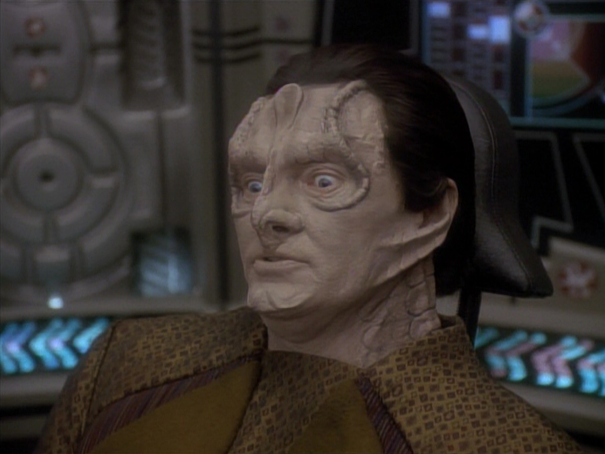 extant_StarTrek_DS9_3x20-ImprobableCause_00635.jpg