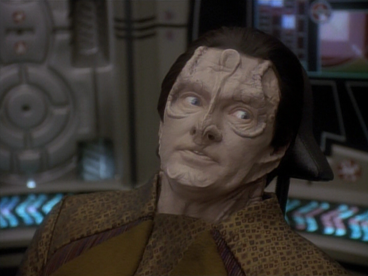 extant_StarTrek_DS9_3x20-ImprobableCause_00642.jpg