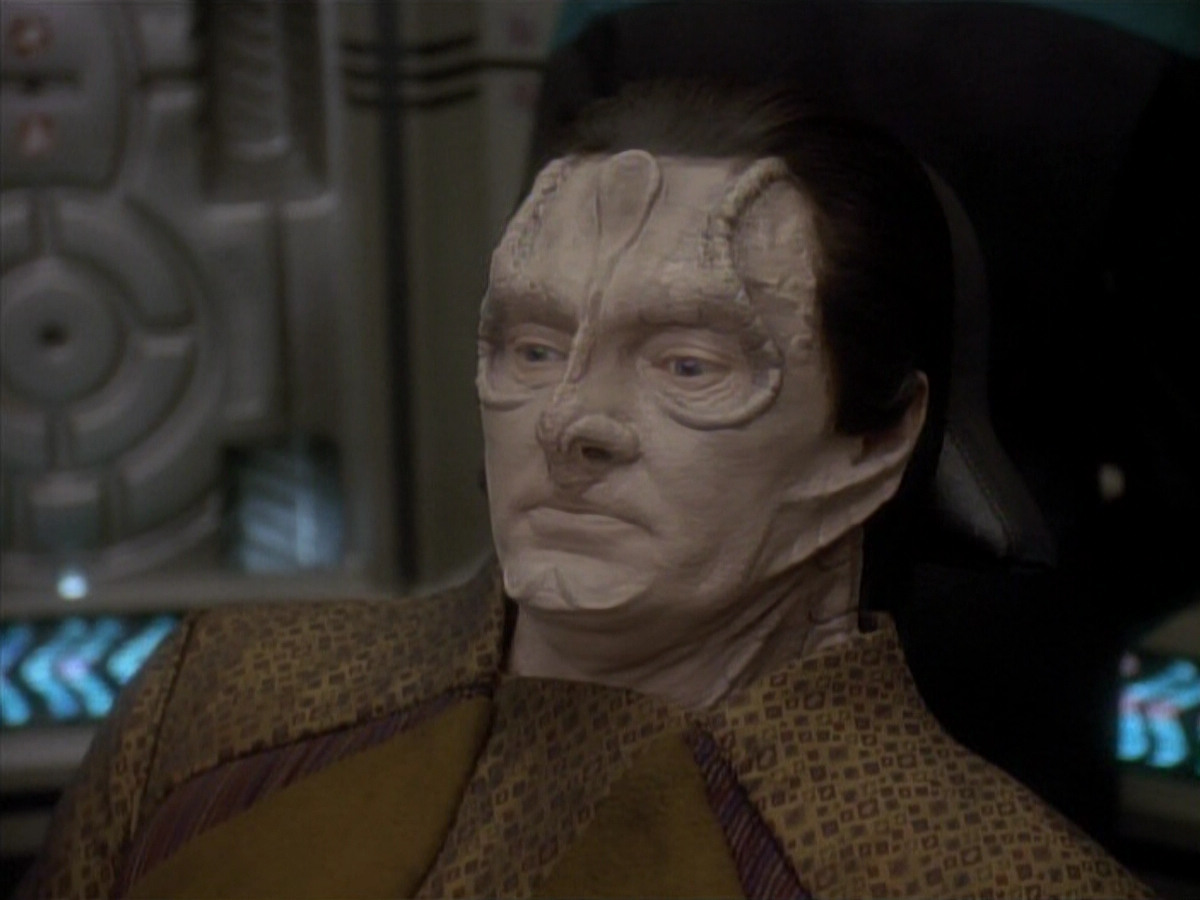 extant_StarTrek_DS9_3x20-ImprobableCause_00688.jpg