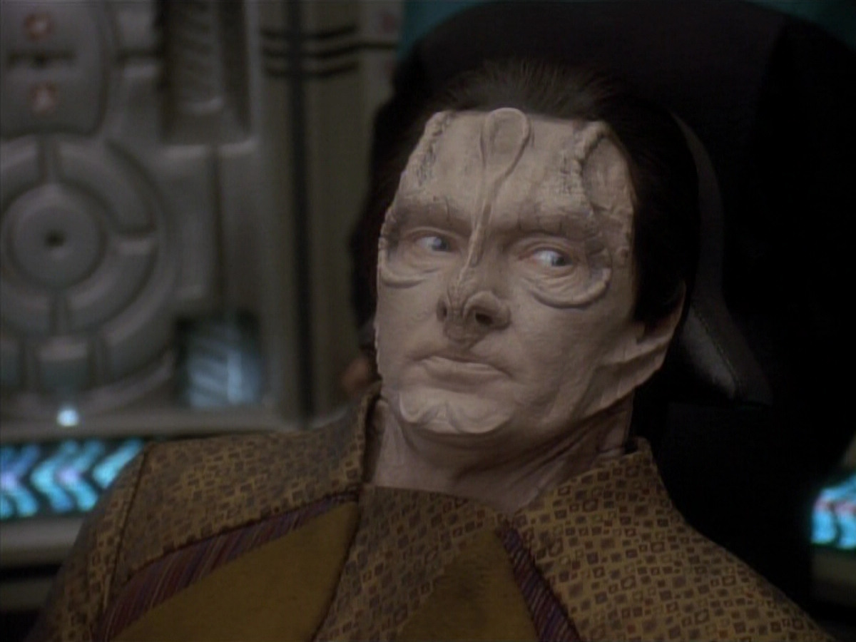extant_StarTrek_DS9_3x20-ImprobableCause_00729.jpg