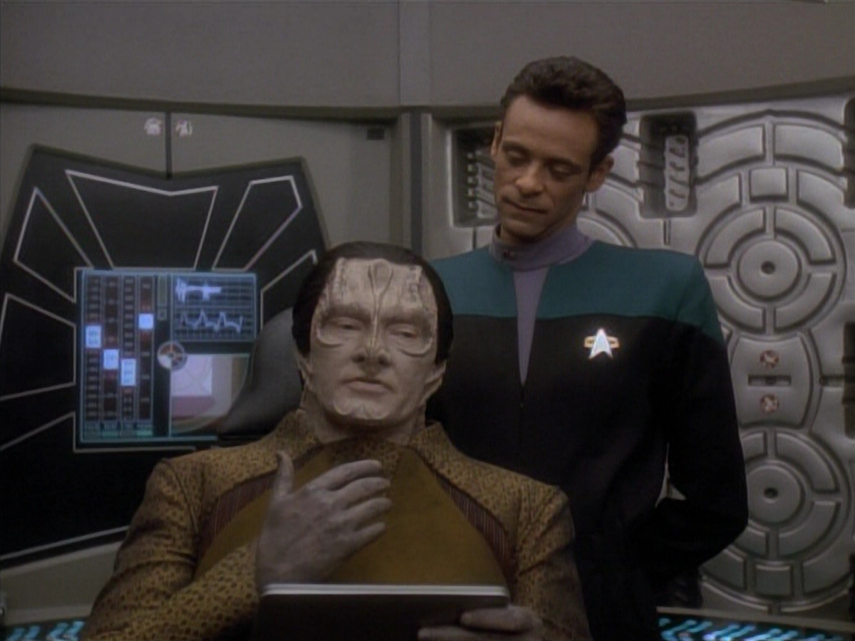 extant_StarTrek_DS9_3x20-ImprobableCause_00763.jpg