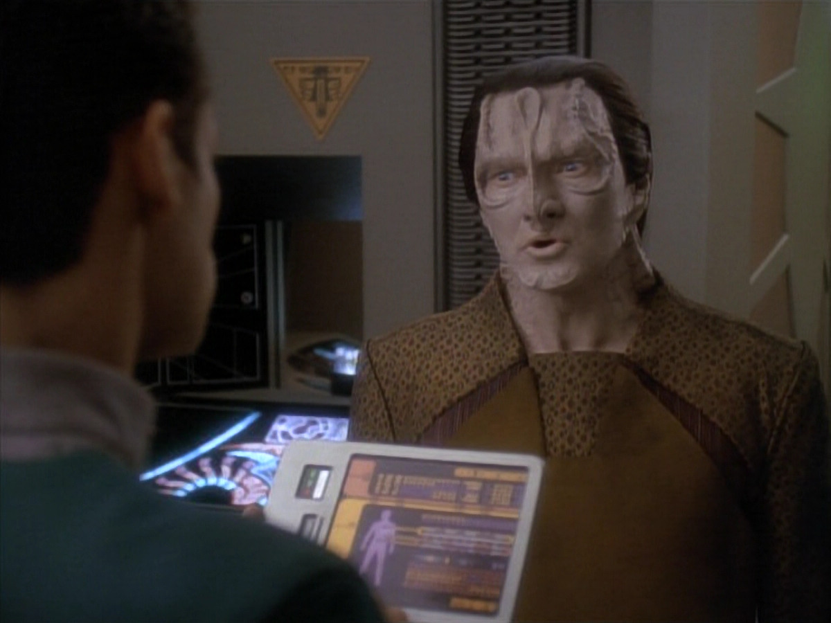 extant_StarTrek_DS9_3x20-ImprobableCause_00851.jpg