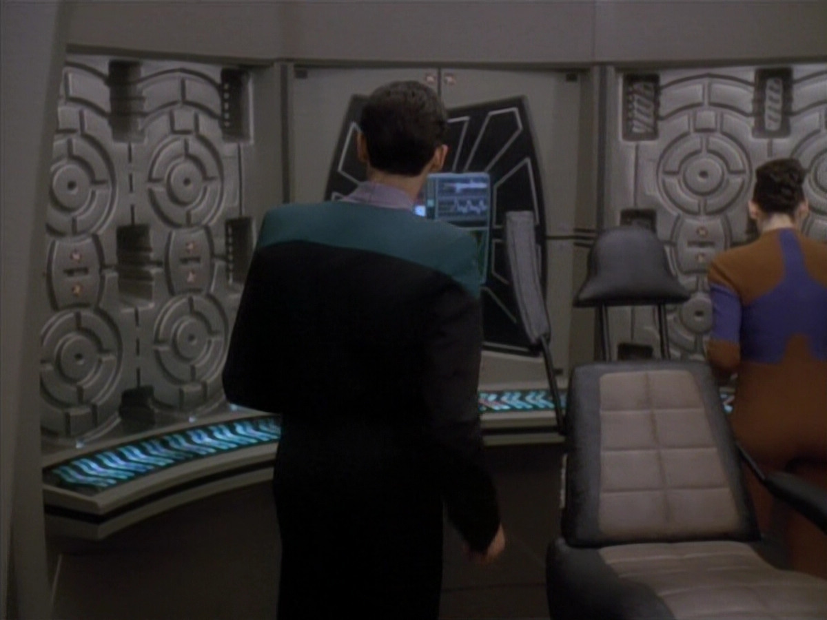 extant_StarTrek_DS9_3x20-ImprobableCause_00871.jpg