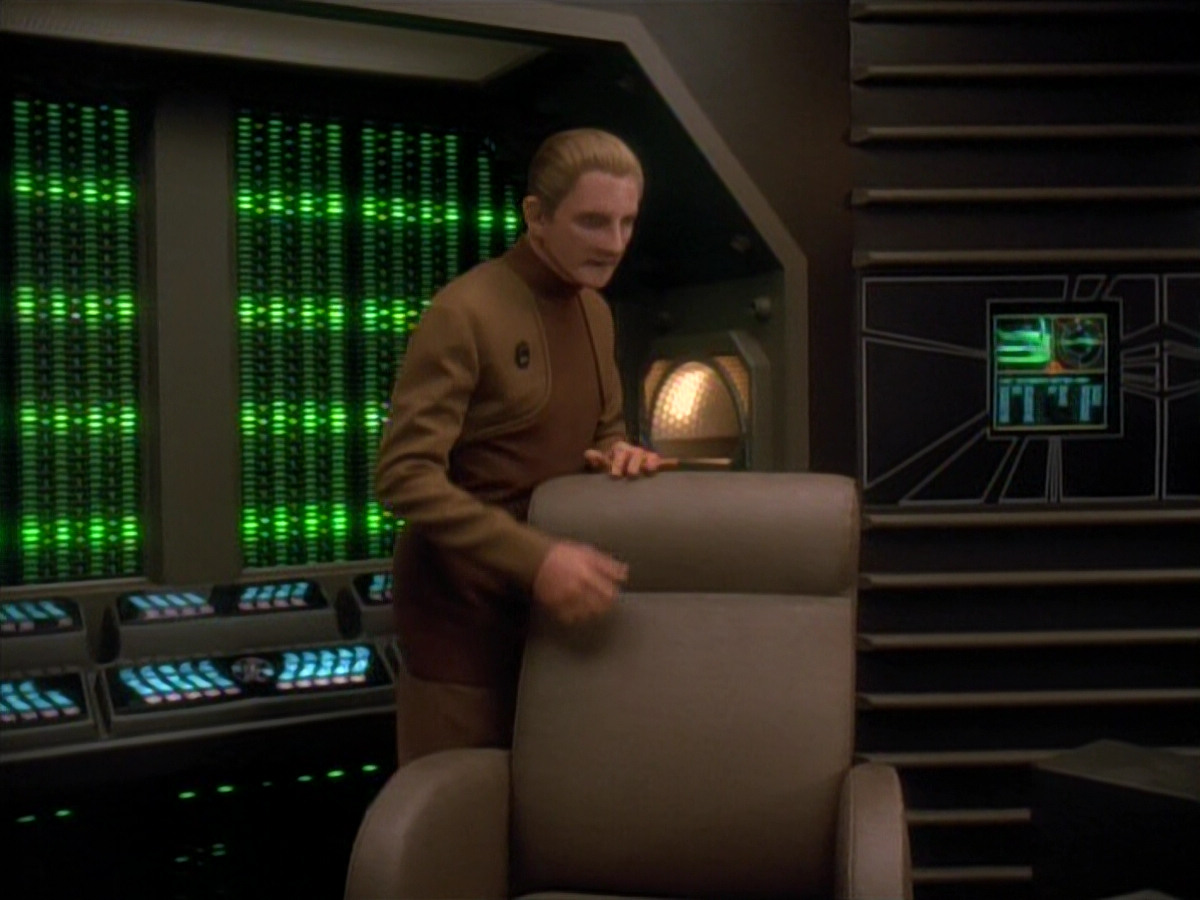extant_StarTrek_DS9_3x20-ImprobableCause_00914.jpg