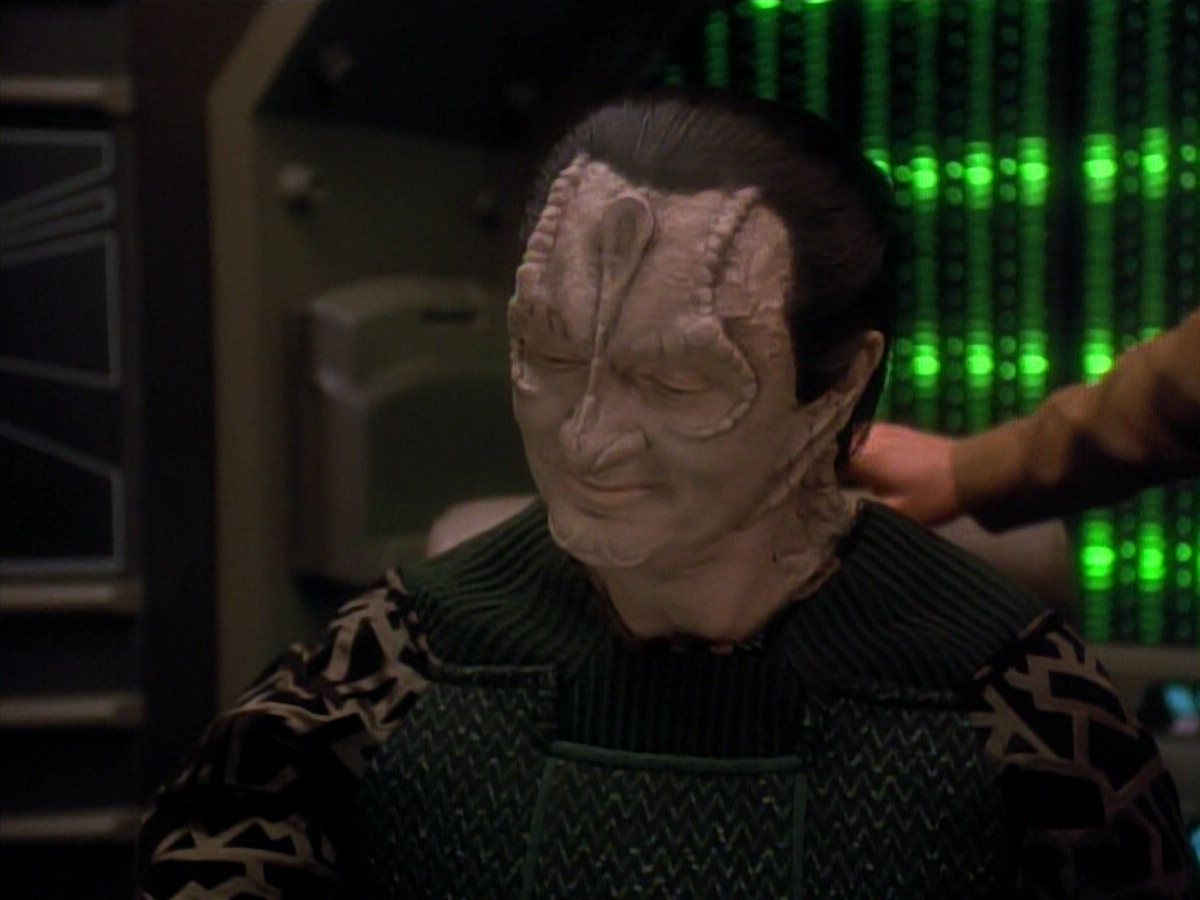 extant_StarTrek_DS9_3x20-ImprobableCause_00957.jpg