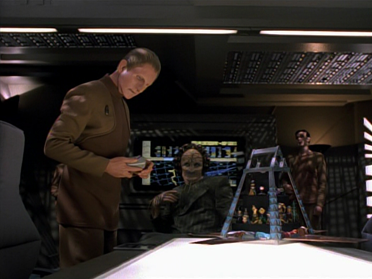 extant_StarTrek_DS9_3x20-ImprobableCause_01110.jpg