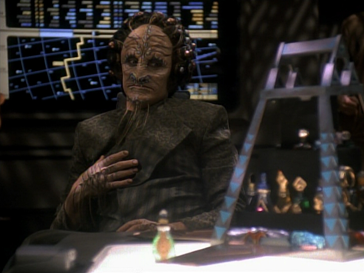 extant_StarTrek_DS9_3x20-ImprobableCause_01150.jpg