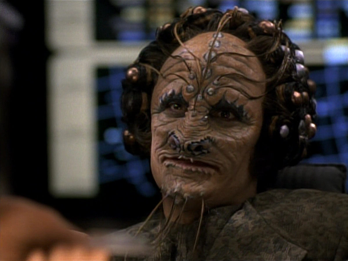 extant_StarTrek_DS9_3x20-ImprobableCause_01270.jpg