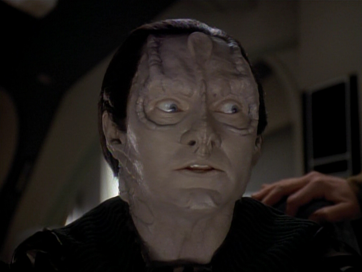 extant_StarTrek_DS9_3x20-ImprobableCause_01479.jpg