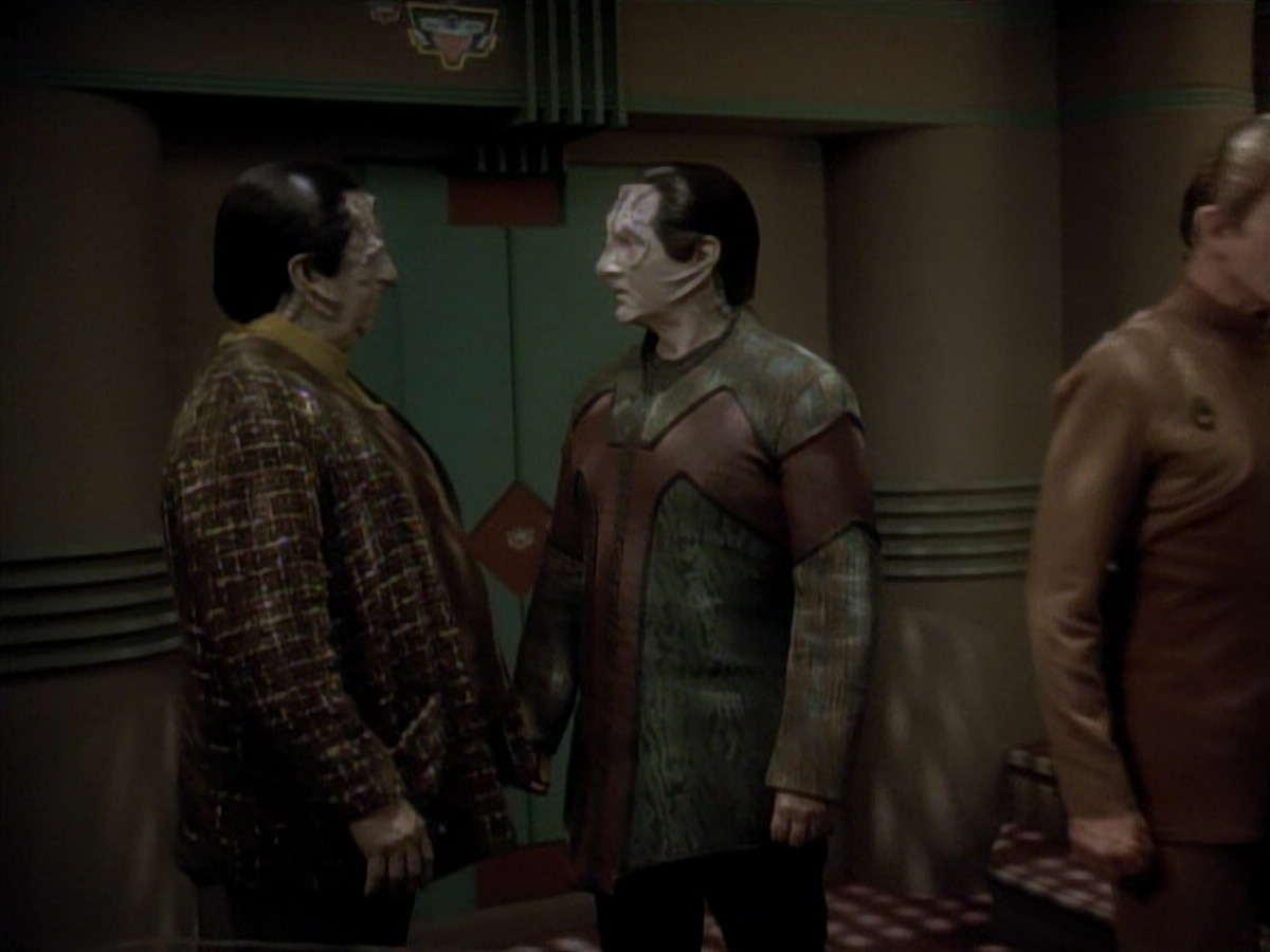 extant_StarTrek_DS9_3x20-ImprobableCause_03164.jpg