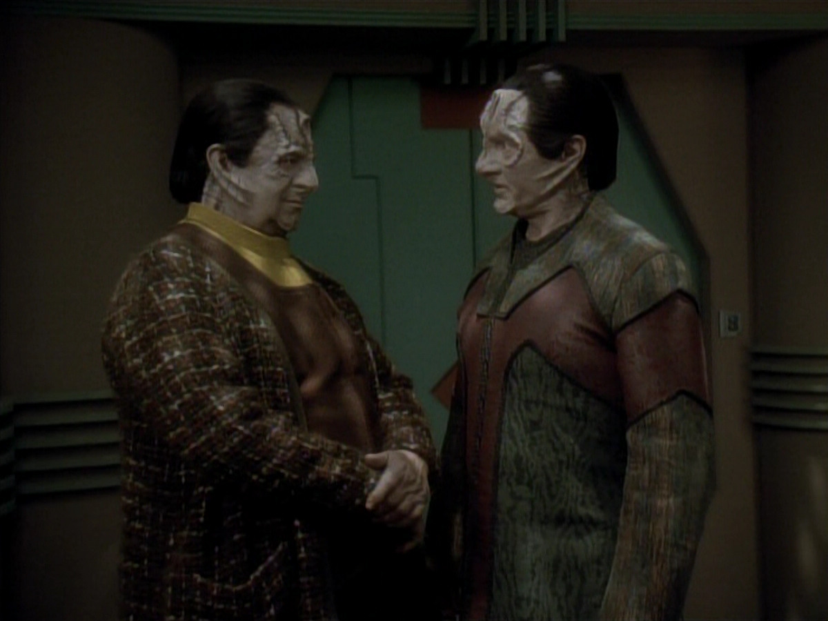 extant_StarTrek_DS9_3x20-ImprobableCause_03183.jpg