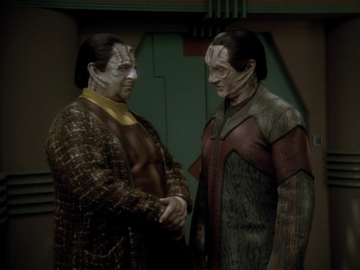 extant_StarTrek_DS9_3x20-ImprobableCause_03185.jpg