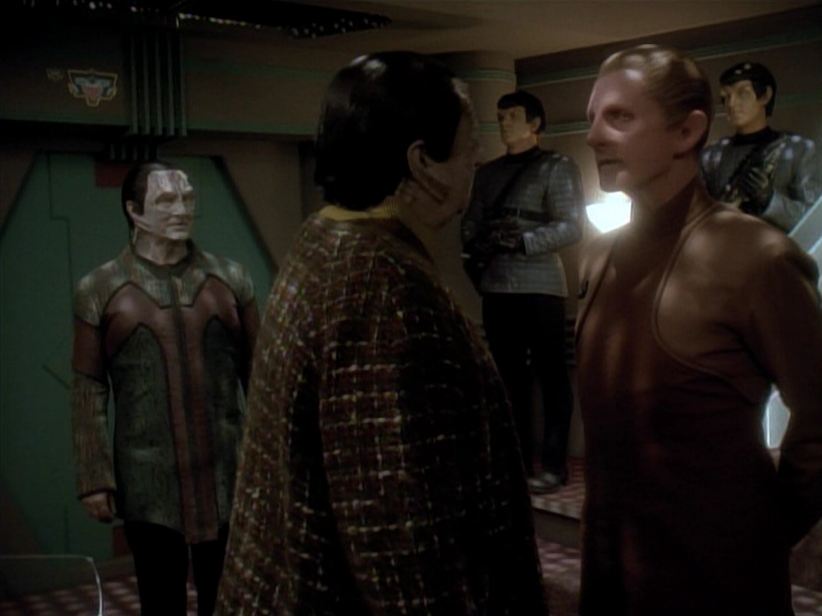 extant_StarTrek_DS9_3x20-ImprobableCause_03201.jpg