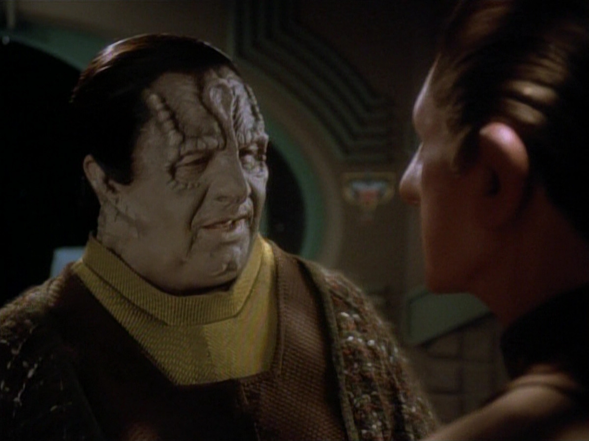 extant_StarTrek_DS9_3x20-ImprobableCause_03204.jpg
