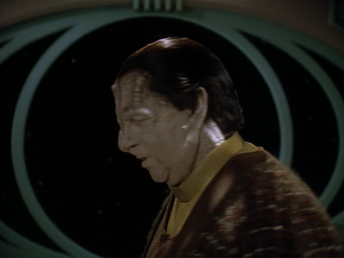 extant_StarTrek_DS9_3x20-ImprobableCause_03266.jpg