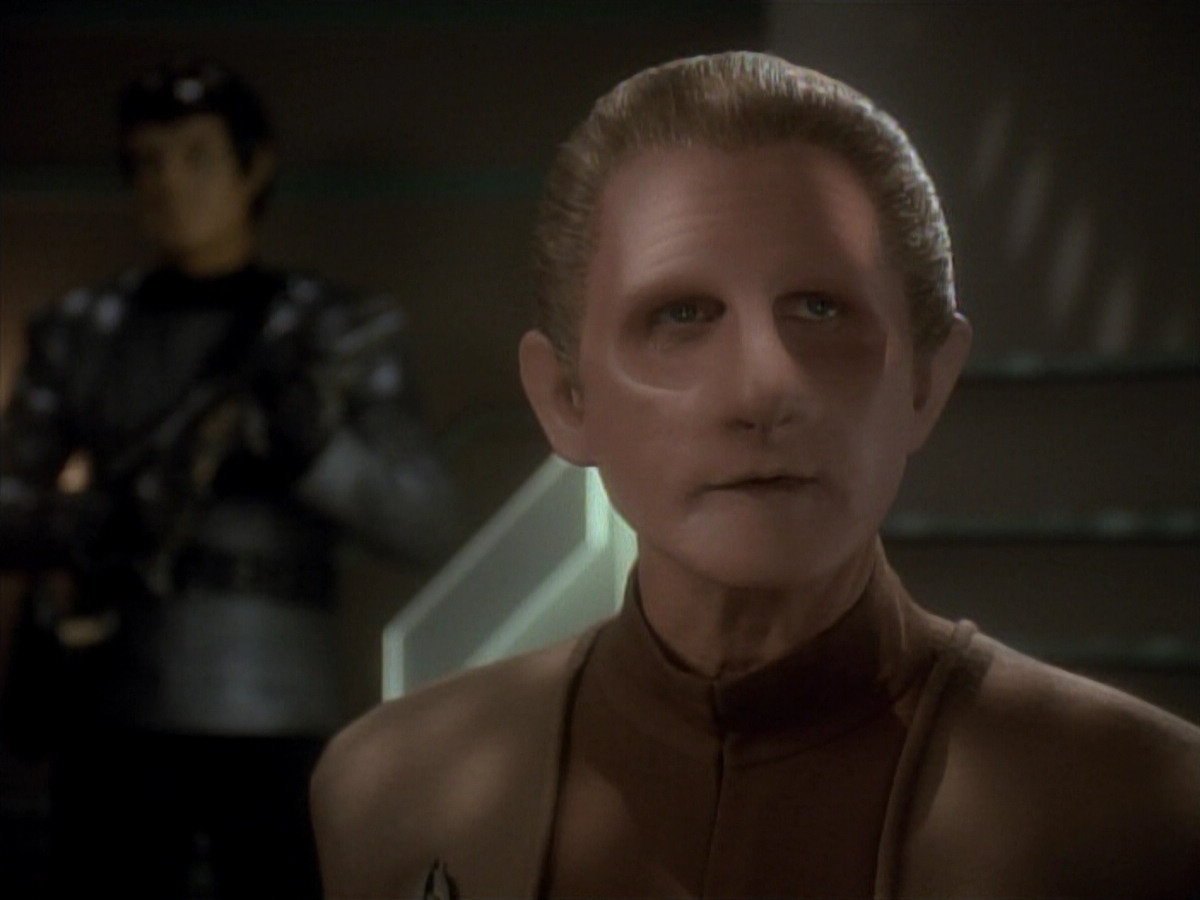 extant_StarTrek_DS9_3x20-ImprobableCause_03298.jpg