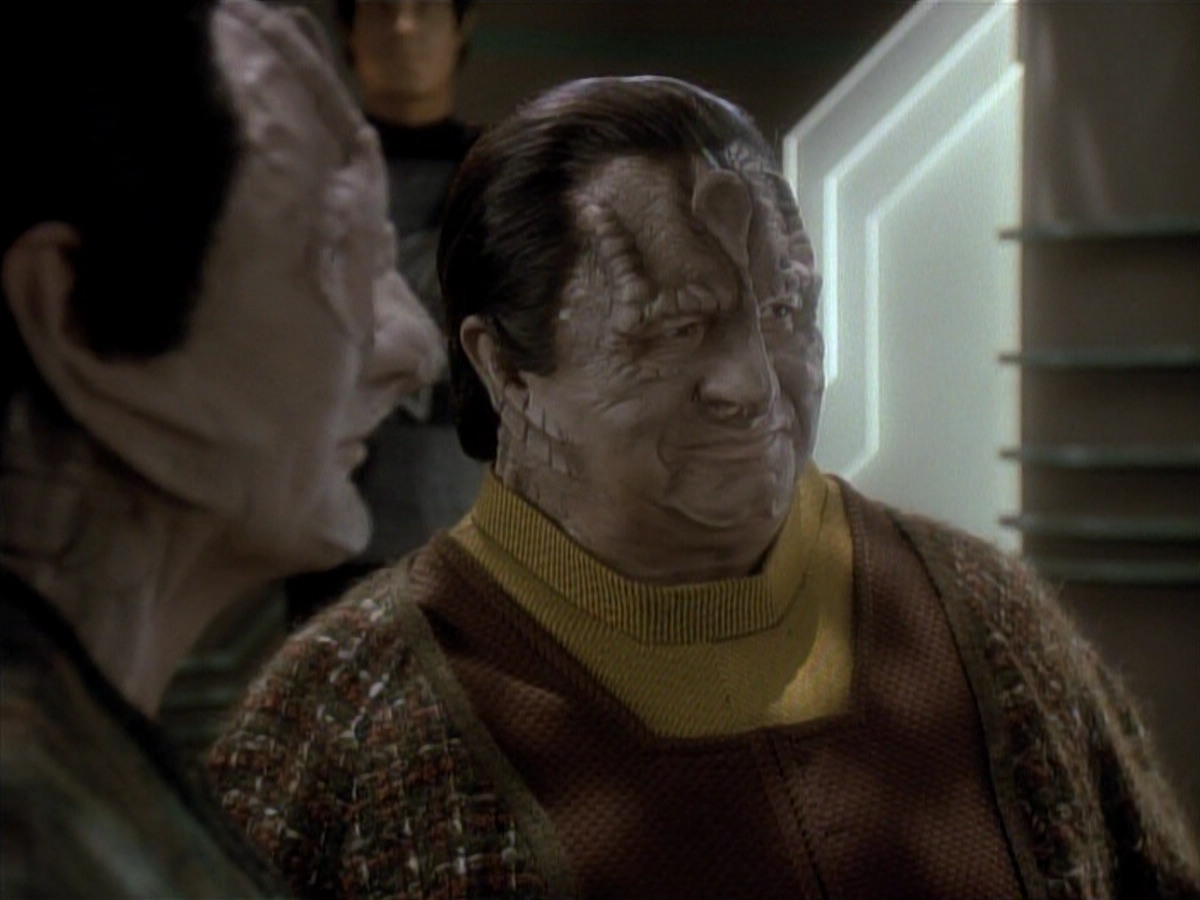 extant_StarTrek_DS9_3x20-ImprobableCause_03333.jpg