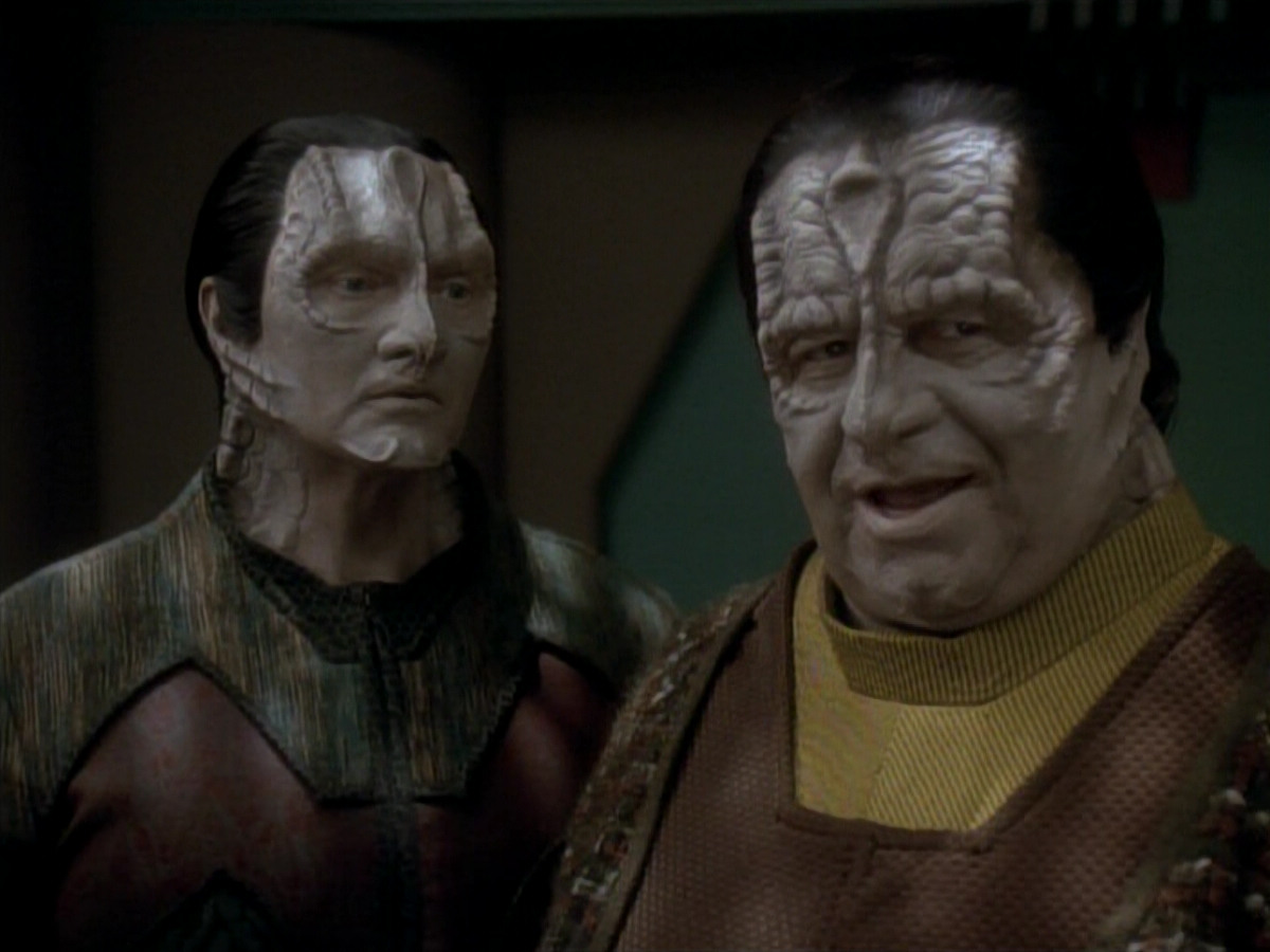 extant_StarTrek_DS9_3x20-ImprobableCause_03338.jpg