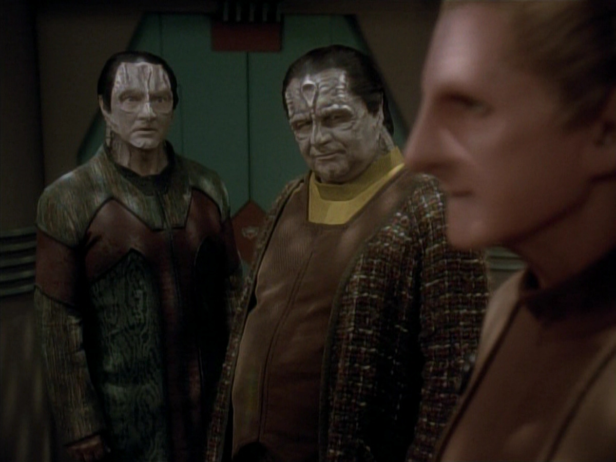 extant_StarTrek_DS9_3x20-ImprobableCause_03350.jpg