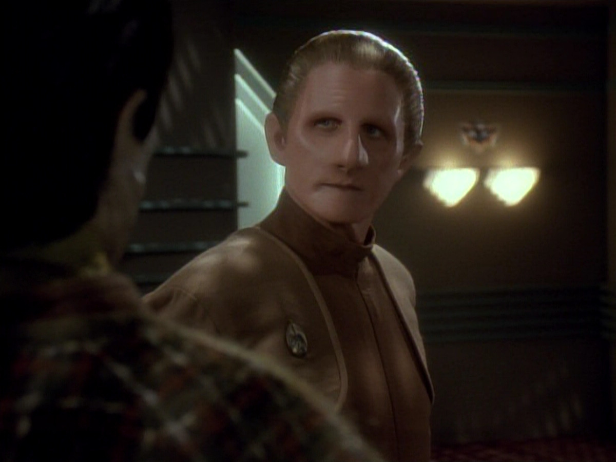 extant_StarTrek_DS9_3x20-ImprobableCause_03356.jpg