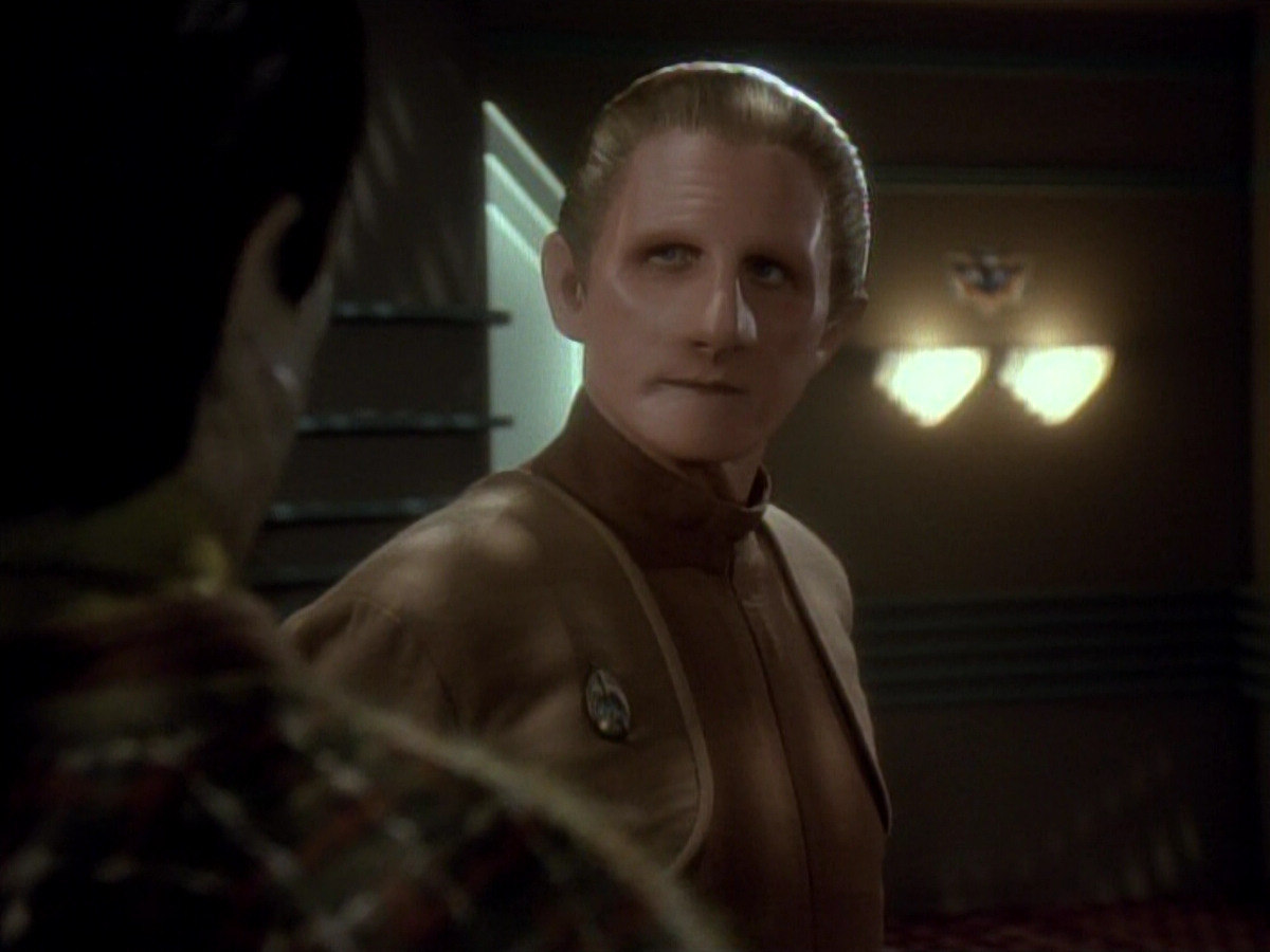 extant_StarTrek_DS9_3x20-ImprobableCause_03357.jpg