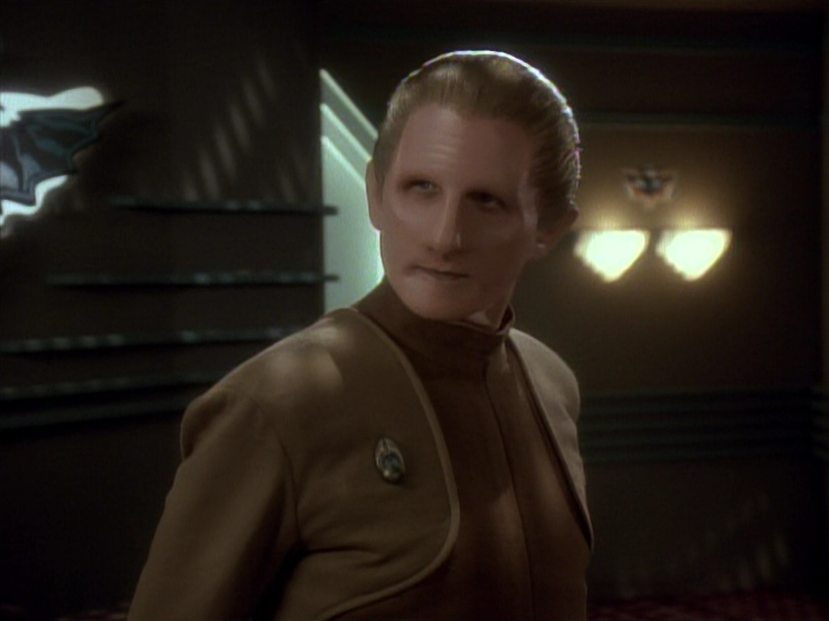 extant_StarTrek_DS9_3x20-ImprobableCause_03390.jpg
