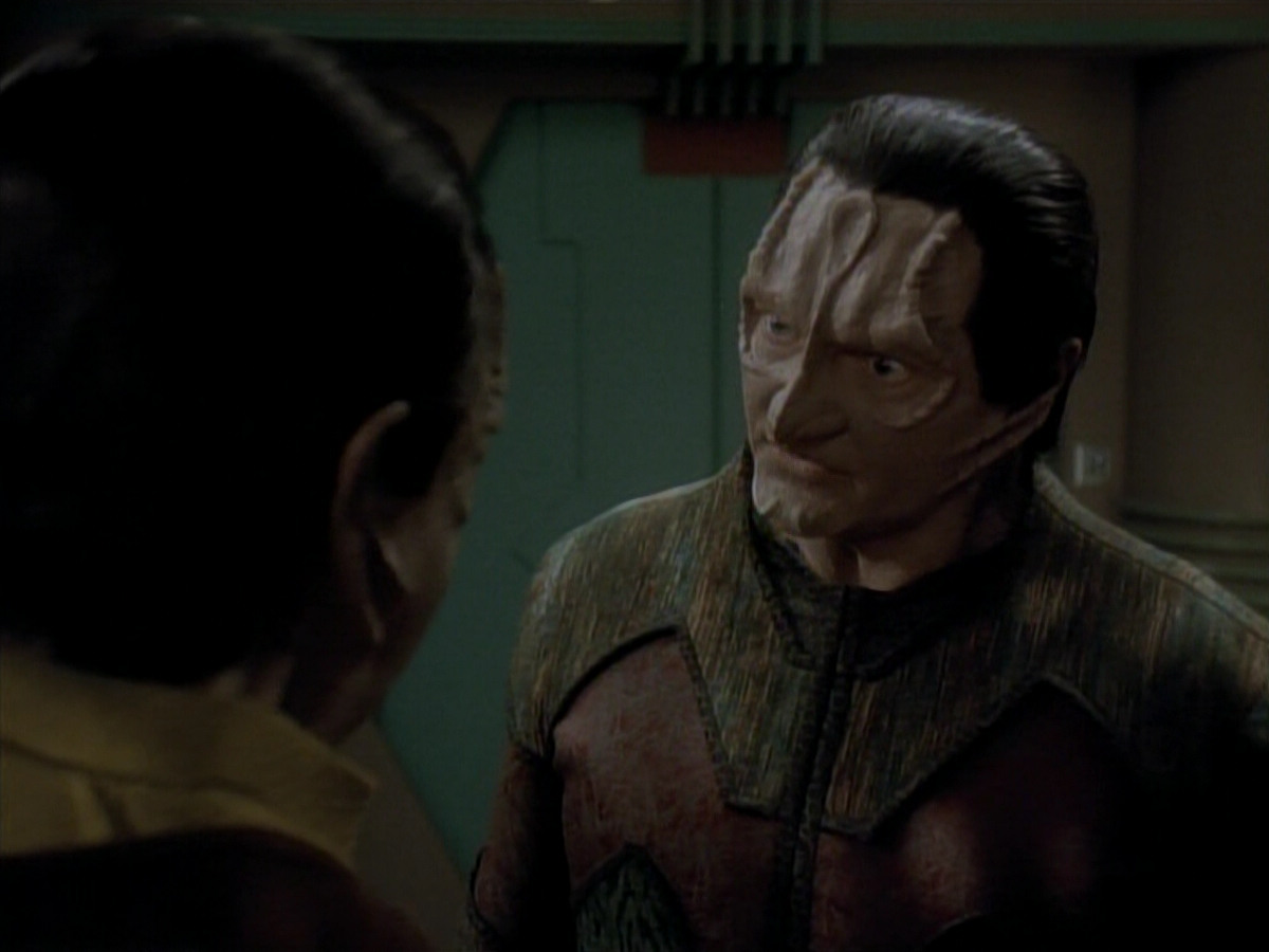 extant_StarTrek_DS9_3x20-ImprobableCause_03469.jpg