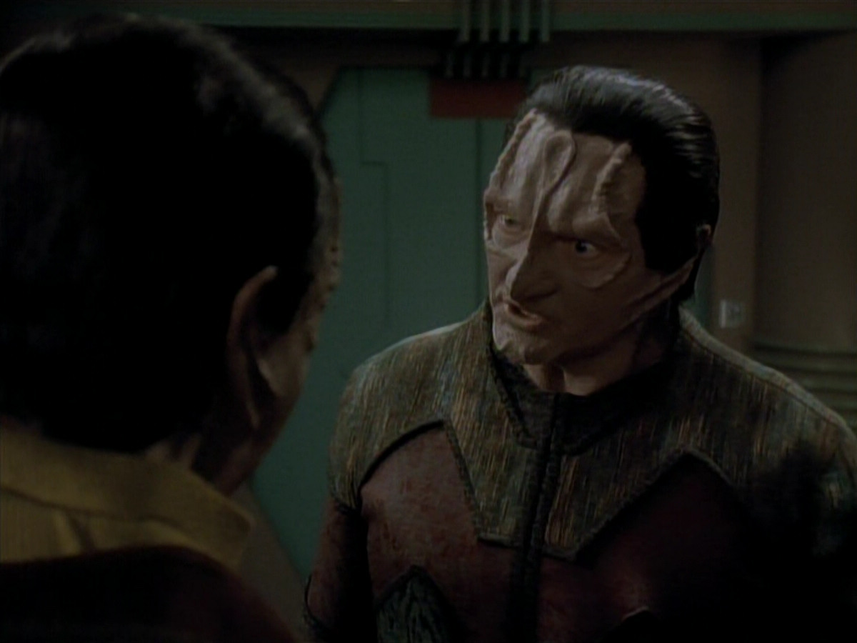 extant_StarTrek_DS9_3x20-ImprobableCause_03470.jpg